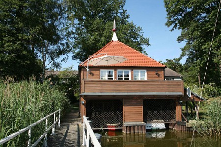 Komfort-Bootshaus am Zemminsee - diverse Boote (optional)