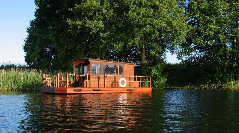Floßboot / Hausboot Mecklenburgische Seenplatte mieten - Natur erleben!