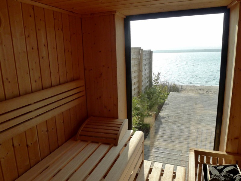 Ferienhaus am See mit Privatstrand und Sauna – "California" max. 6 Personen