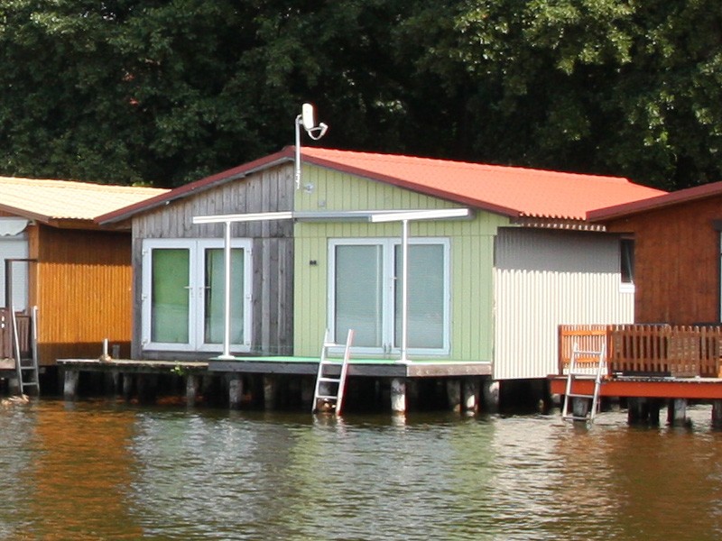 Komfortables Bootshaus am Mirower See