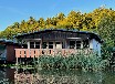 Bootshaus Mirow mit großer Terrasse und Boot