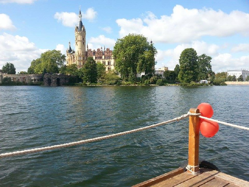 Floßboot-Urlaub auf dem Schweriner See - erleben!
