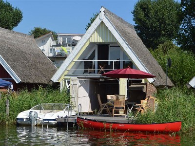 Bootshaus Mirow direkt am See