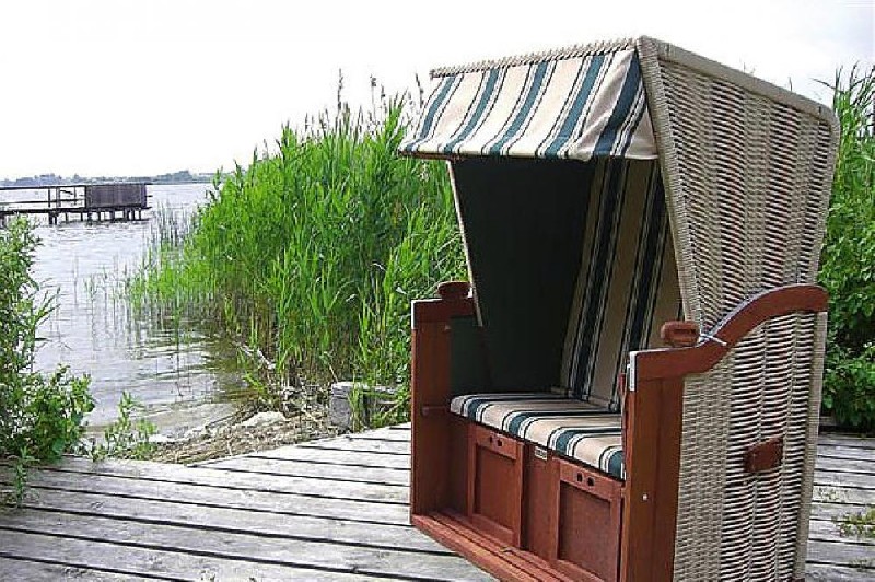 Ferienhaus mit Privatstrand und Boot am Inselsee