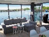 Hausboot festliegend Ostsee bei Boltenhagen