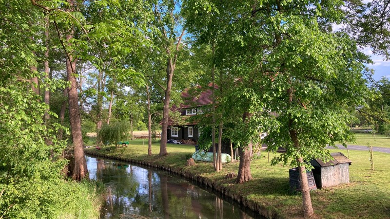 Spreewald Ferienhaus am Wasser mit Paddelbooten