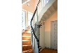 Landhaus-Villa am Fluss mit Steg und Boot