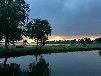Großes Meer Ferienhaus mit Steg und Boot in Ostfriesland