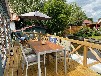 Großes Meer Ferienhaus mit Steg und Boot in Ostfriesland