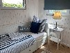 Großes Meer Ferienhaus mit Steg und Boot in Ostfriesland