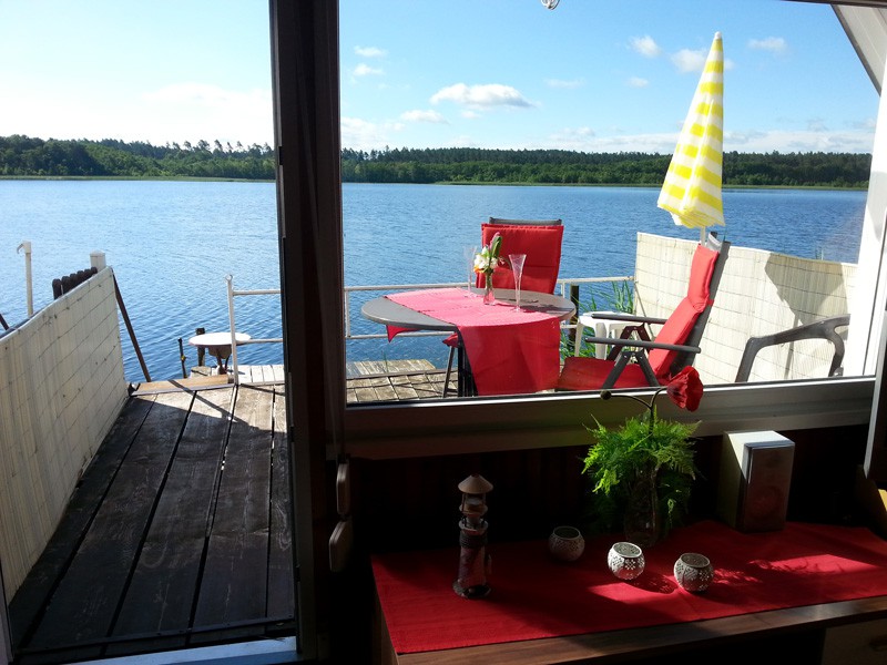 Bootshaus Urlaub am Rätzsee bei Mirow-Reet Dach, incl. Ruderboot, Traumlage, keine Motorboote, gr. Panoramefenster- Süd-Westseite