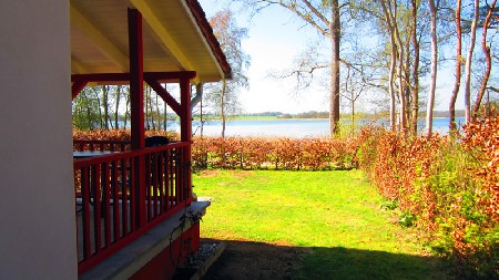 Ferienhaus am Dobbertiner See mit Steg und Ruderboot - EISVOGEL