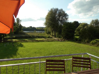 moderne Fewo (Nr. 5) am Großen Pälitzsee - Ferienhof Strasen 8.000 m² Seegrundstück
