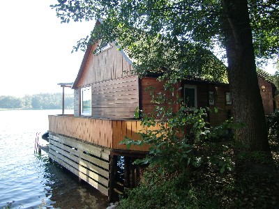 Bootshaus am Großen Zechliner See UFERSCHWALBE