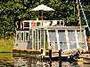 Hausboot am Stettiner Haff in der Lagunenstadt Ueckermünde