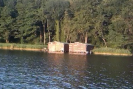 Einzigartiges Bootshaus / Doppelbootschuppen Mecklenburgische Seeplatte