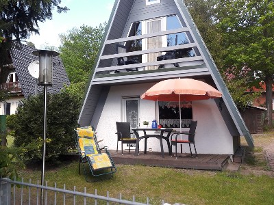Ferienhaus am Großen Labussee mit Steg und Boot