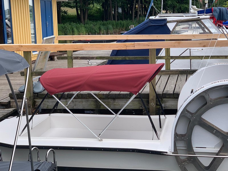 Hausboot am Müritz Nationalpark - festverankert am Steg - Motorboot (auf Wunsch)
