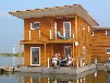 Schwimmendes Ferienhaus / Floating House am Peenestrom bei Kröslin, Ostsee