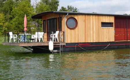 Hausboot Schwerin festliegend am Heidensee - Panorama-Seeblick