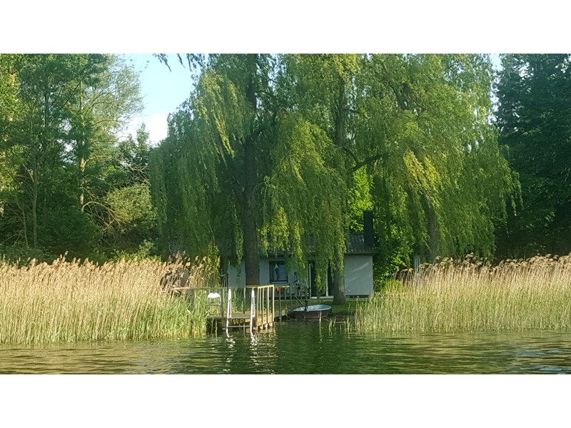 Ferienhaus am Inselsee mit Steg und Boot -"Seeblick 3"